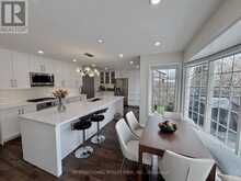 168 WILLOW LANE | Newmarket Ontario | Slide Image Eight