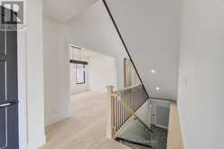 8 EDGEVIEW CRESCENT W | Komoka Ontario | Slide Image Seven