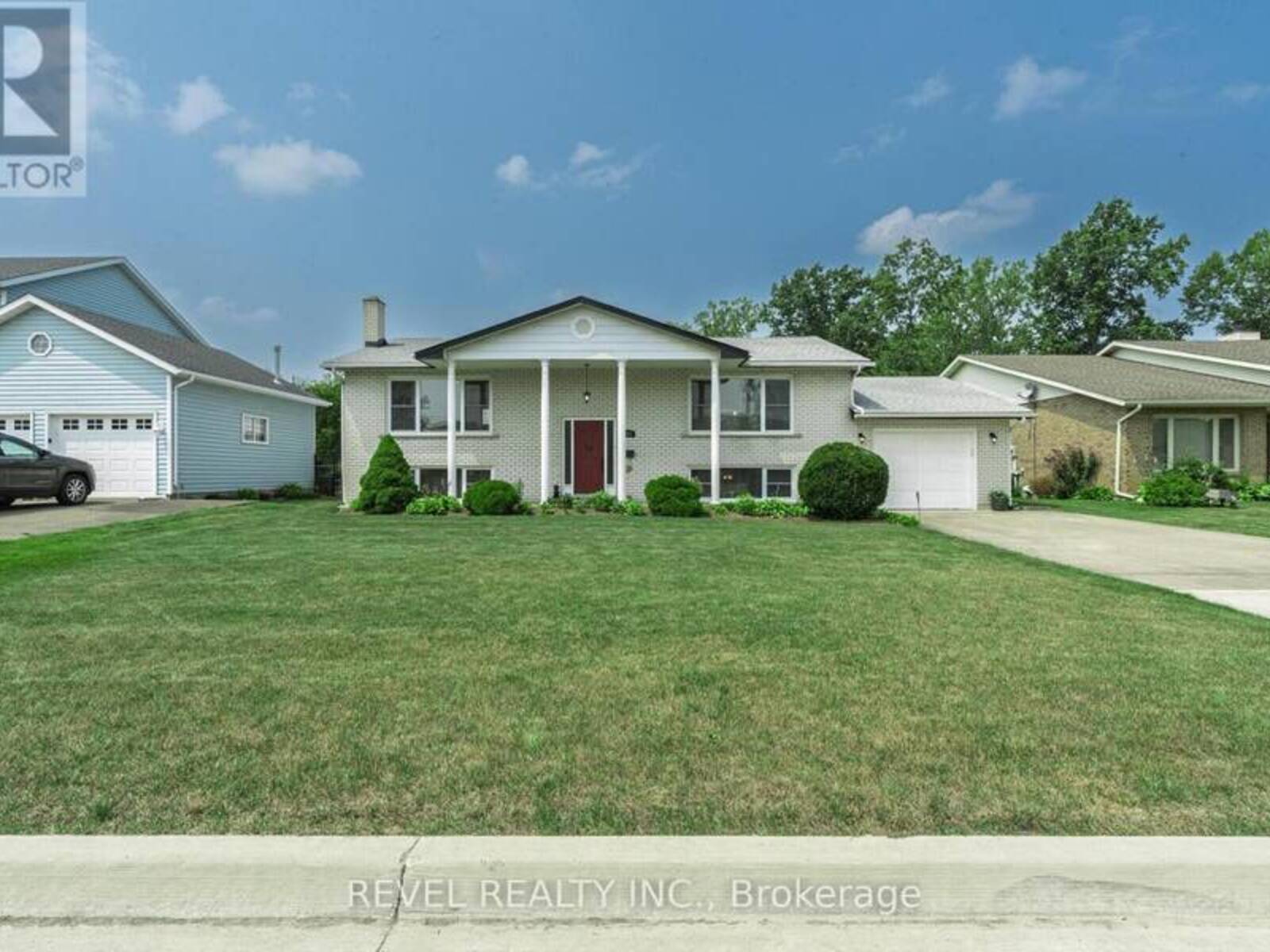 3641 RAPIDS VIEW DRIVE, Niagara Falls, Ontario L2G 7M8