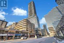 3902 - 488 UNIVERSITY AVENUE | Toronto Ontario | Slide Image Two