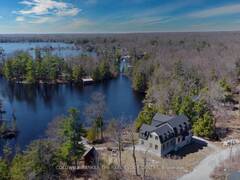 16 EVERGREEN WAY Bobcaygeon Ontario, K0M 1A0