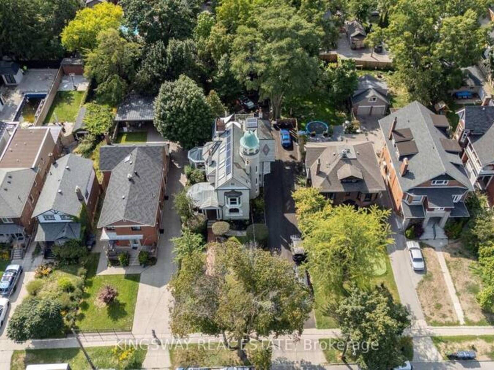166 HIGH PARK AVENUE, Toronto, Ontario M6P 2S4