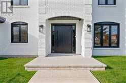 32 ELENA COURT | Hamilton Ontario | Slide Image Two