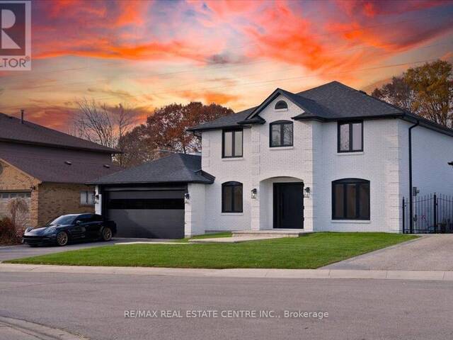 32 ELENA COURT Hamilton Ontario, L9C 7P7 - 5 Bedrooms Home For Sale