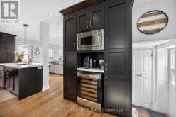 19 PARK LANE | Toronto Ontario | Slide Image Eight