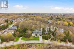 8 BAYVIEW PARK LANE | Richmond Hill Ontario | Slide Image Thirty-four