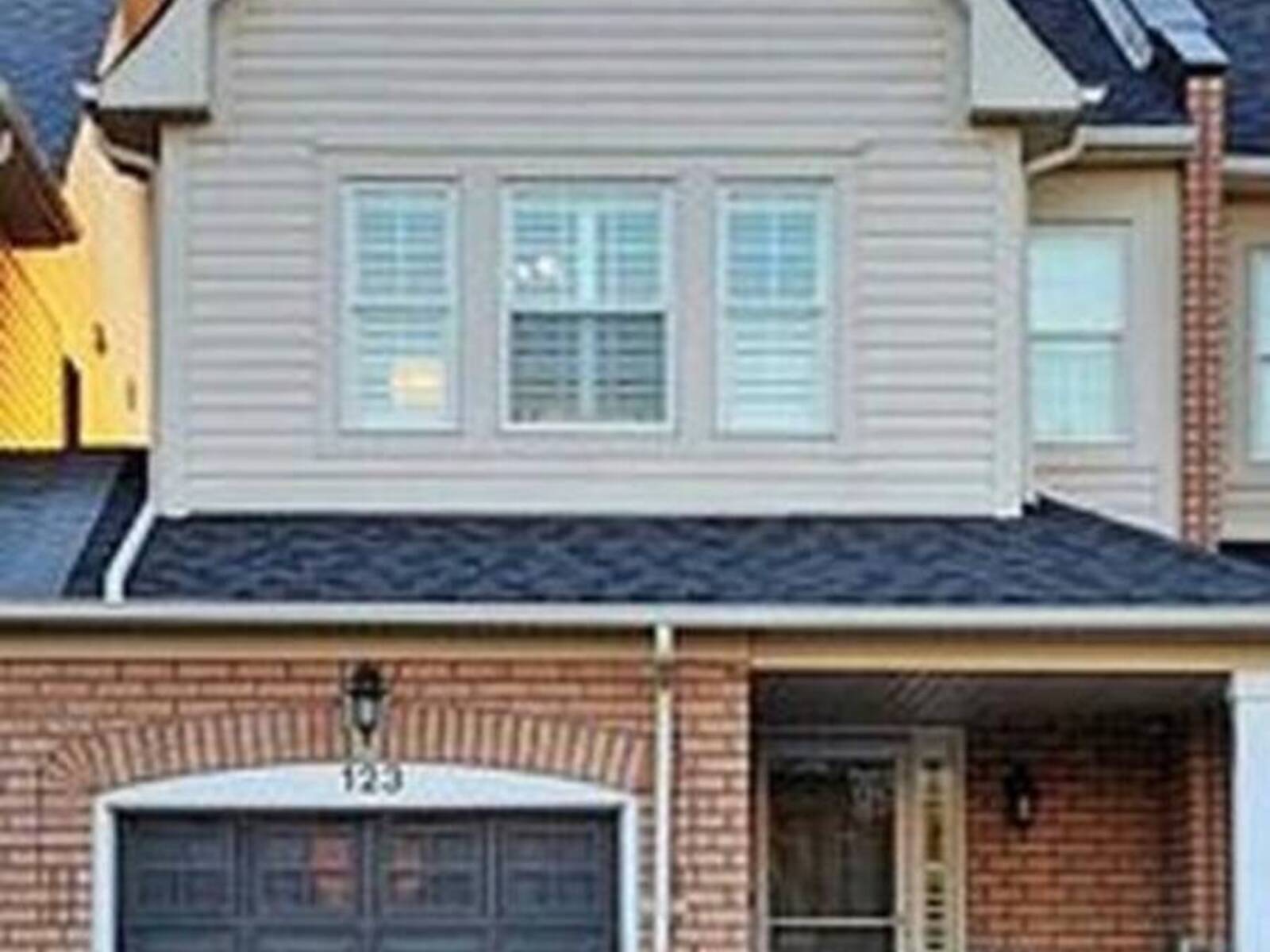 123 KIRKLAND PLACE, Whitby, Ontario L1P 1W8