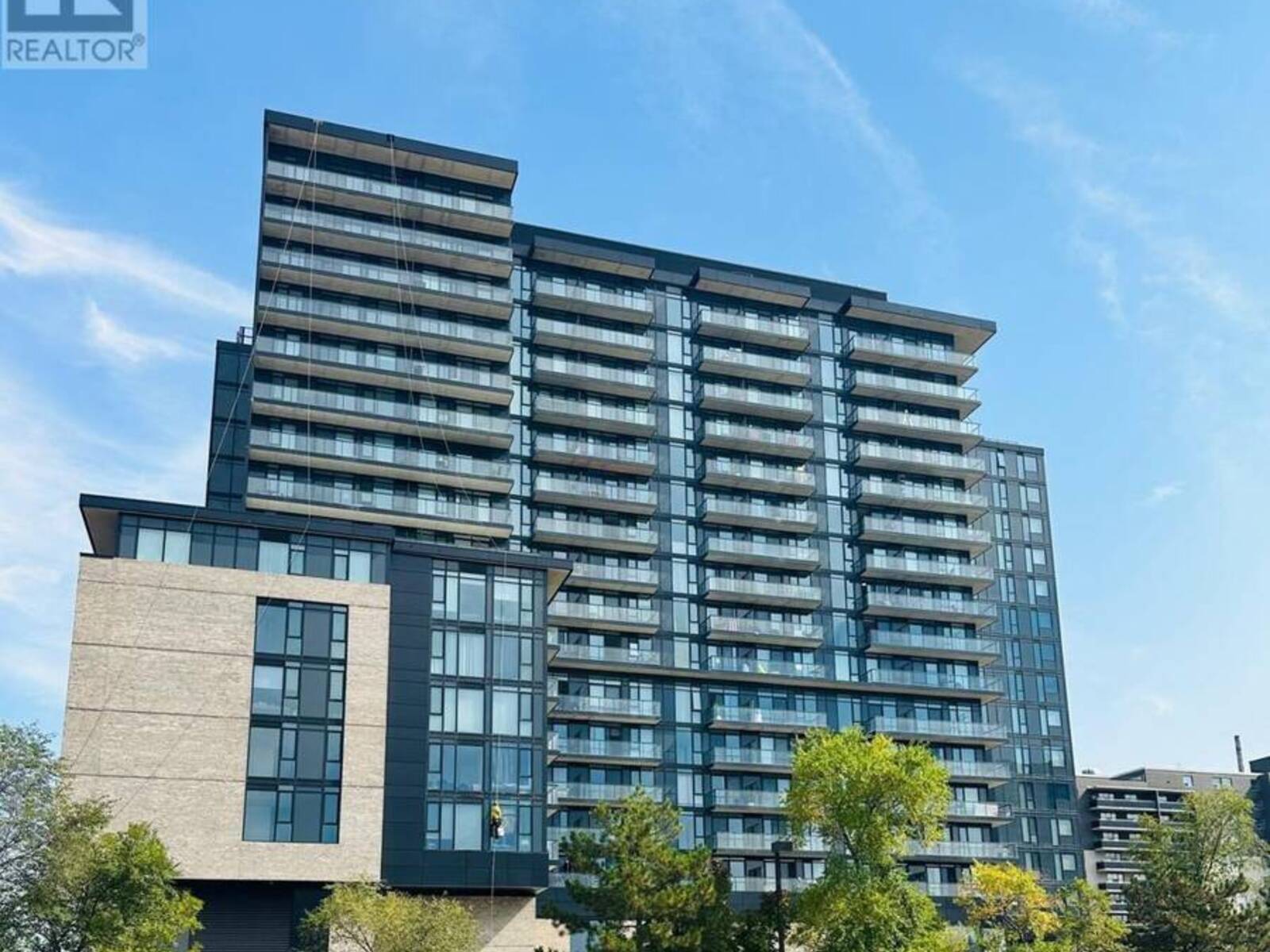409 - 86 DUNDAS STREET E, Mississauga, Ontario L5A 0B1