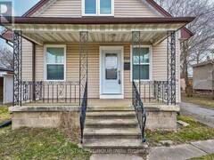 5241 KITCHENER STREET Niagara Falls Ontario, L2G 1B4