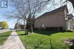 9 - 2 HARBOUR DRIVE | Hamilton Ontario | Slide Image Thirty-one