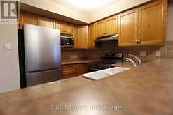 9 - 2 HARBOUR DRIVE | Hamilton Ontario | Slide Image Eight
