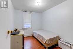 16 PRYOR AVENUE | Toronto Ontario | Slide Image Eight