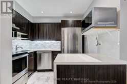 80 - 221 MILESTONE CRESCENT | Aurora Ontario | Slide Image Seven