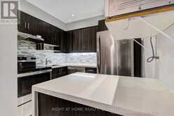 80 - 221 MILESTONE CRESCENT | Aurora Ontario | Slide Image Eight