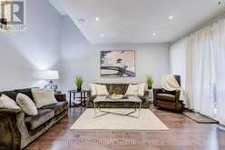 80 - 221 MILESTONE CRESCENT | Aurora Ontario | Slide Image One