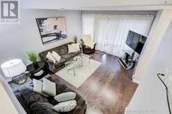 80 - 221 MILESTONE CRESCENT | Aurora Ontario | Slide Image Two