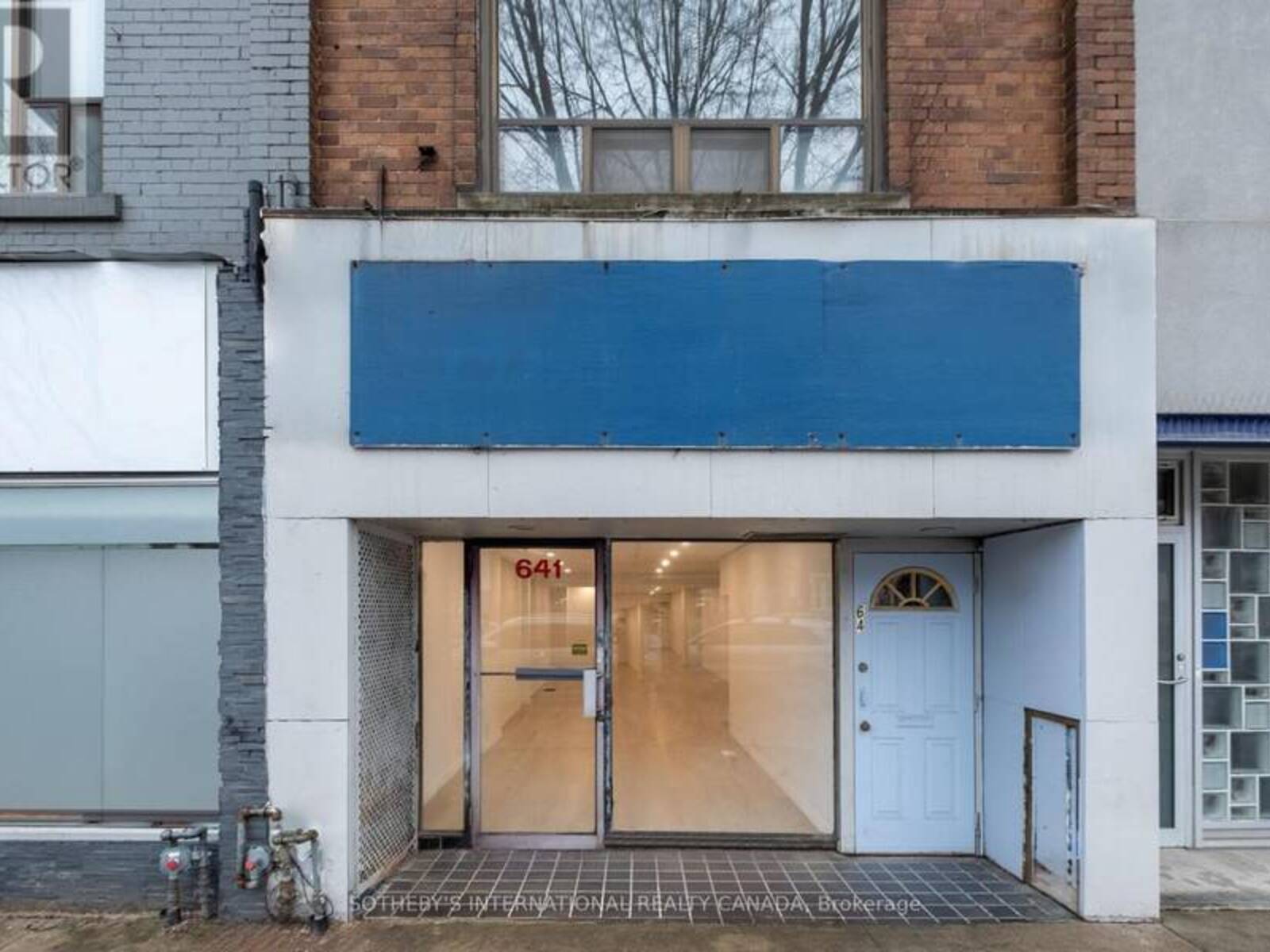 641 ST CLAIR AVENUE W, Toronto, Ontario M6C 1A7