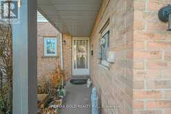 30 WICKSTEAD COURT | Brampton Ontario | Slide Image Five