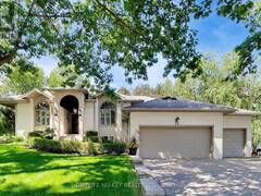 38 CASTLE DRIVE Barrie Ontario, L4N 1R1