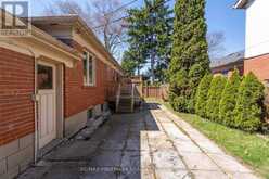 200 BERRY ROAD | Toronto Ontario | Slide Image Twelve