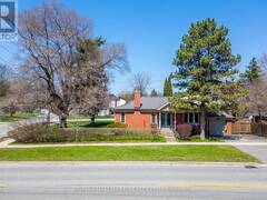 200 BERRY ROAD Toronto Ontario, M8Y 1W8