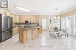 126 CARMELA AVENUE | Richmond Hill Ontario | Slide Image Twelve
