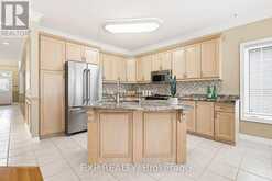 126 CARMELA AVENUE | Richmond Hill Ontario | Slide Image Thirteen