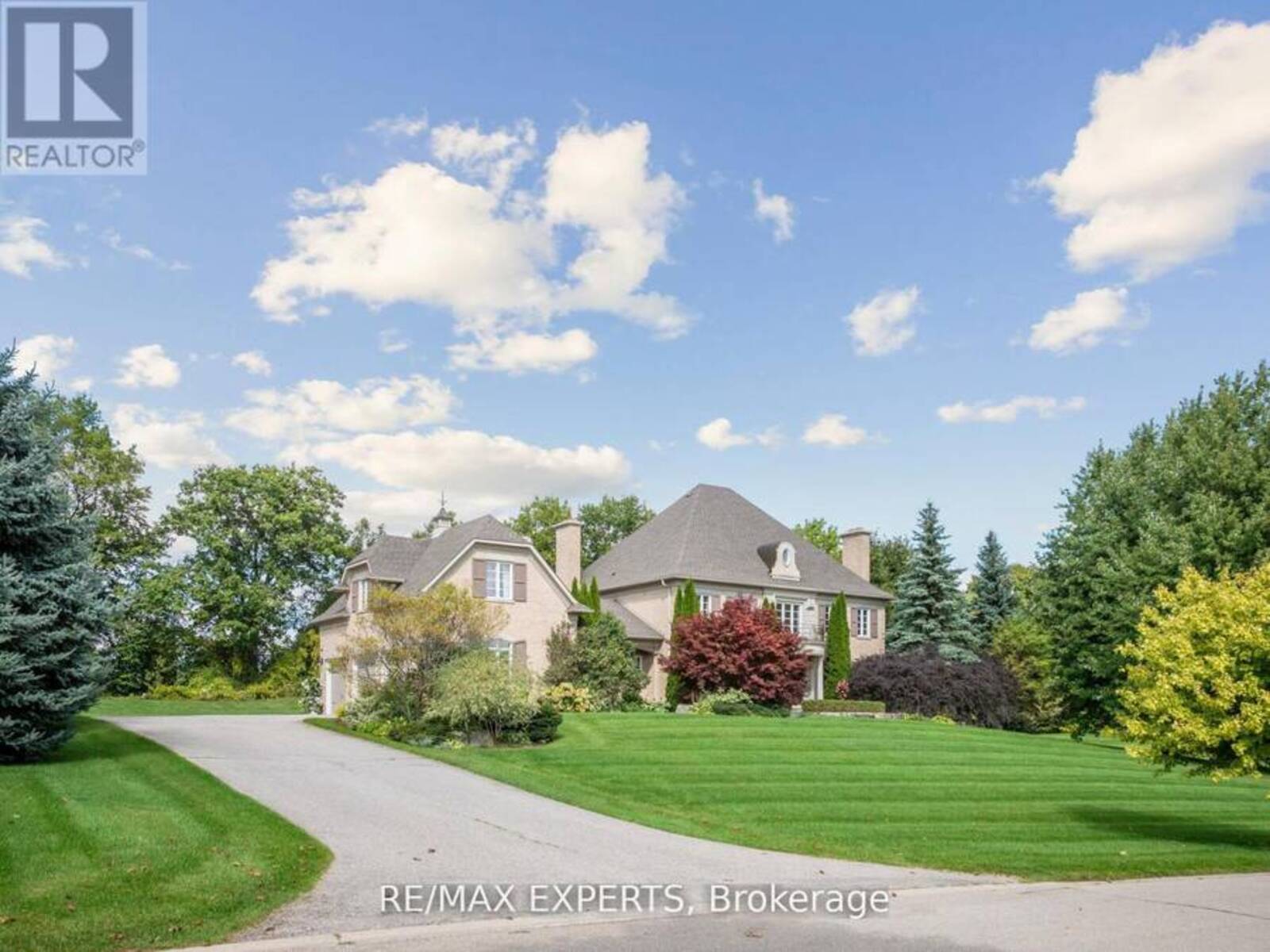 105 EDEN VALE DRIVE S, King, Ontario L7B 1L9