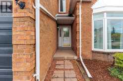 4 LEEWARD DRIVE | Brampton Ontario | Slide Image Four