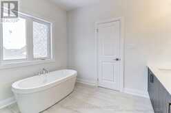 241 SEGUIN STREET | Richmond Hill Ontario | Slide Image Thirteen