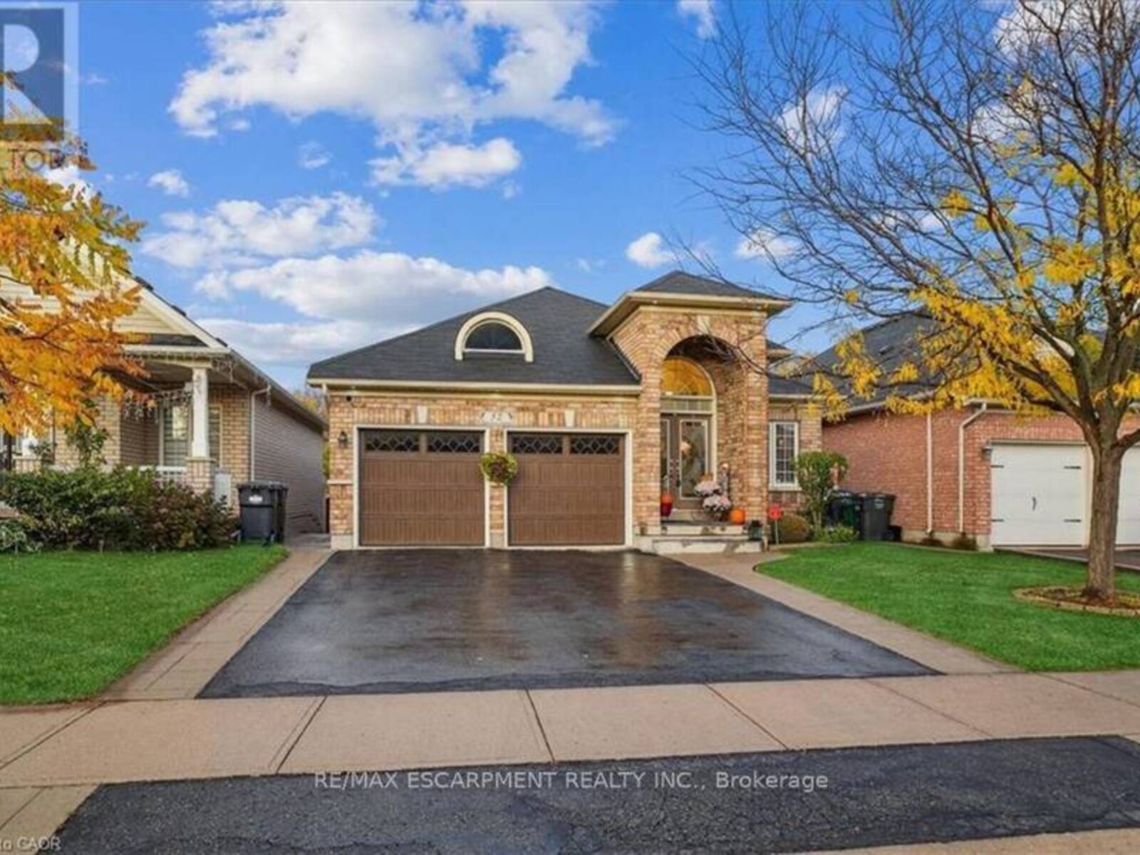 52 MISTYCREEK CRESCENT, Brampton, Ontario L7A 3E8