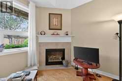 59 RIVEROAKS DRIVE | Hamilton Ontario | Slide Image Eleven