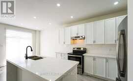 203 RALEIGH AVENUE | Toronto Ontario | Slide Image Eleven