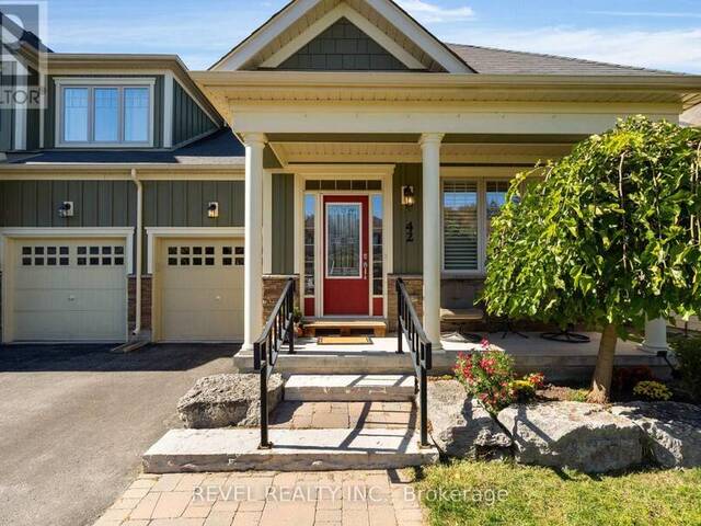 42 SANDY COAST CRESCENT Wasaga Beach Ontario, L9Z 2L1 - 2 Bedrooms Home For Sale