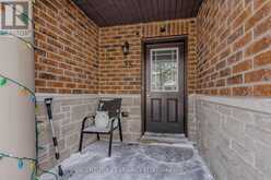 35 OLDFIELD DRIVE | Guelph Ontario | Slide Image Three