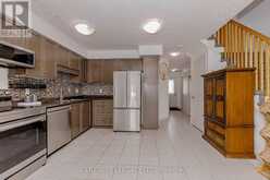 35 OLDFIELD DRIVE | Guelph Ontario | Slide Image Seven