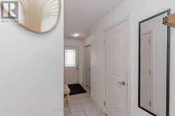 35 OLDFIELD DRIVE | Guelph Ontario | Slide Image Four