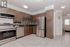 35 OLDFIELD DRIVE | Guelph Ontario | Slide Image Six