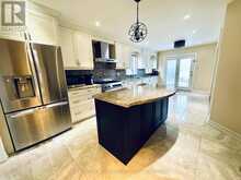 15 TIMPSON DRIVE | Aurora Ontario | Slide Image Eleven