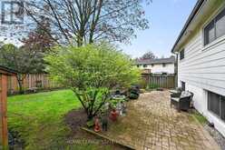 582 WOODVIEW ROAD | Burlington Ontario | Slide Image Forty