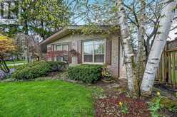 582 WOODVIEW ROAD | Burlington Ontario | Slide Image Fifty