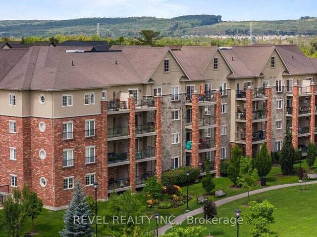 106 - 39 FERNDALE DRIVE S Barrie Ontario, L4N 5T5 - 2 Bedrooms Condo For Sale
