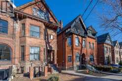 125 MADISON AVENUE | Toronto Ontario | Slide Image Three