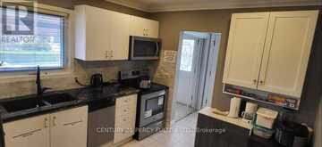 66 ACTON AVENUE | Toronto Ontario | Slide Image Seven