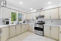 2197 SHAFTESBURY COURT | Oakville Ontario | Slide Image Thirteen