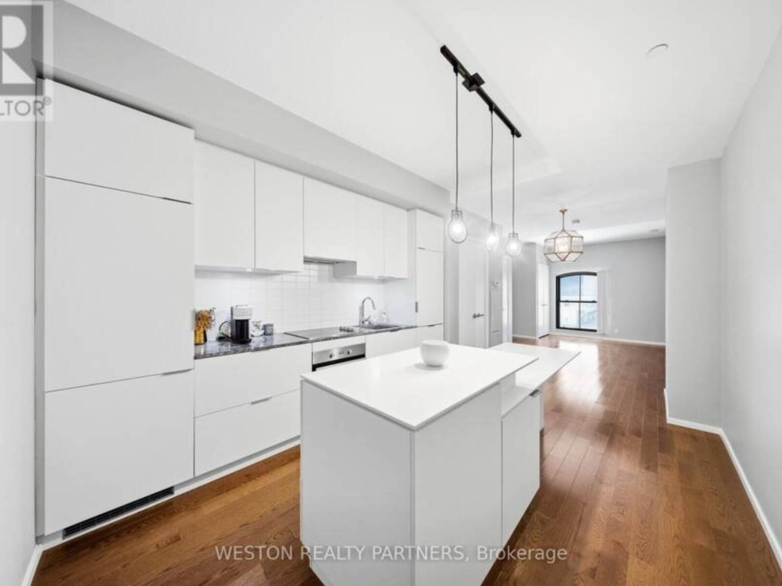 208 - 5 ST JOSEPH STREET, Toronto, Ontario M4Y 0B6