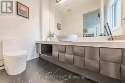 19 FIFESHIRE ROAD | Toronto Ontario | Slide Image Seventeen