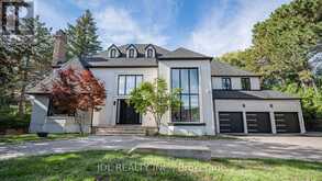 19 FIFESHIRE ROAD | Toronto Ontario | Slide Image Five
