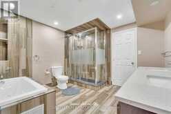 85 CITYVIEW CIRCLE | Barrie Ontario | Slide Image Nineteen