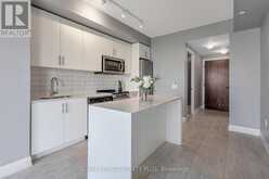 701 - 509 DUNDAS STREET W | Oakville Ontario | Slide Image Six